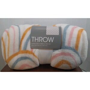 NWT Target Throw Blanket Rainbow‎ Stripe Soft Plush 50x60 Made In Green Oeko-Tex